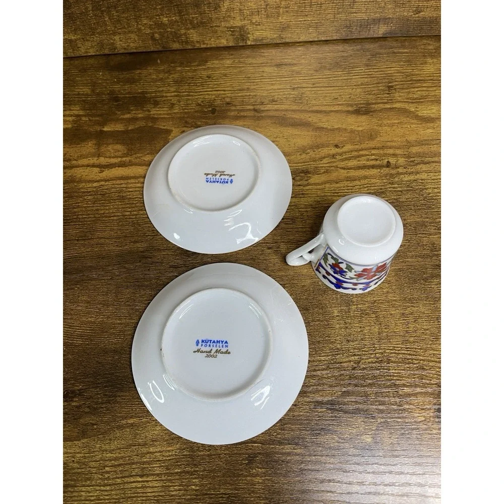 Cup and 2 saucer from turkey Blue gold edges‎